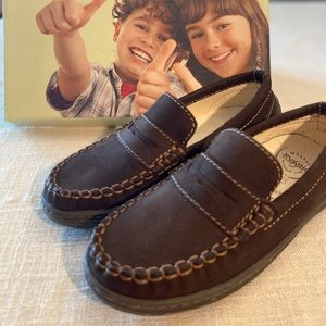 Primigi Little-Kid Choate Nubuck Driving Mocs sz 28 NWT